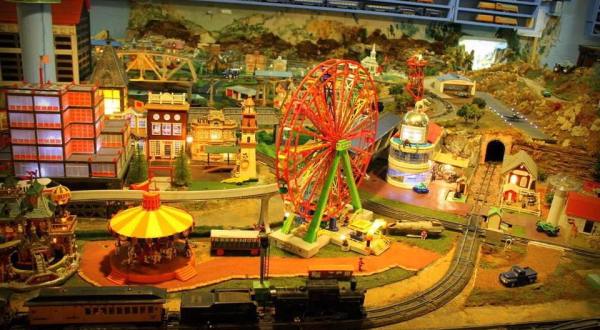 This Epic Toy Train Barn In Wisconsin Will Bring Out Your Inner Child