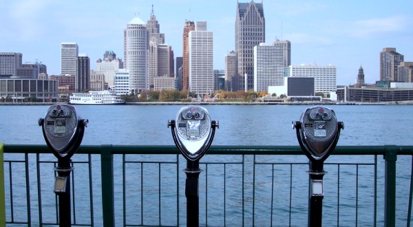 11 Things You Must Know About Dating Someone From Detroit