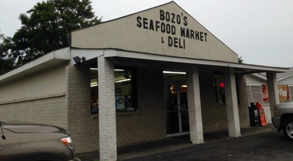 The Hidden Lunch Counter In Mississippi With The Best Po’boys In The State