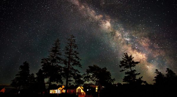 What Was Photographed At Night In Maine Is Almost Unbelievable