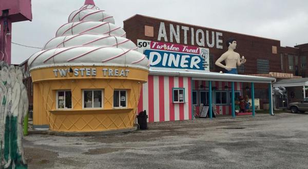 You Must Visit These 9 Bizarre Route 66 Attractions In Illinois