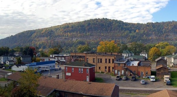 Blink And You’ll Miss These 13 Teeny Tiny Towns In West Virginia