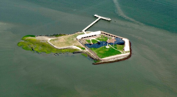 The Story Behind This Historic South Carolina Fort Will Fascinate You