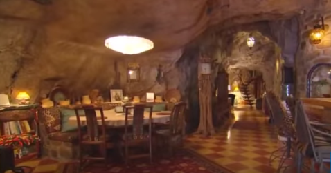 There's No Place On Earth Like This Incredible Cave House In Arizona