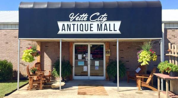 You’ll Never Want To Leave This Massive Antique Mall In Kentucky