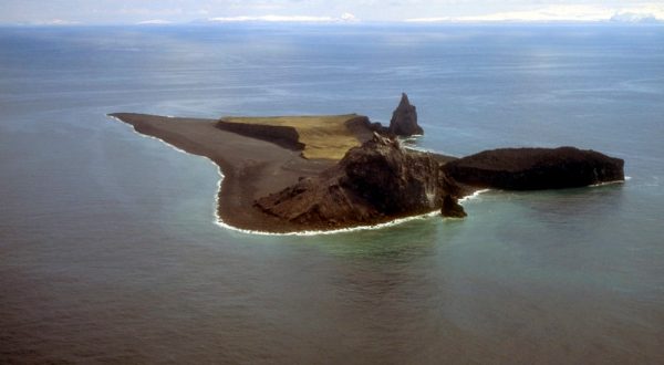 The Largest Underwater Volcano In Alaska That’s Been Dormant For 25 Years… Until Now