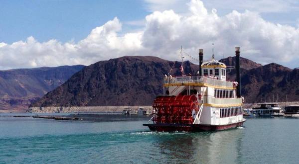 Take This Amazing Nevada Day Trip Through Lake Mead National Recreation Area