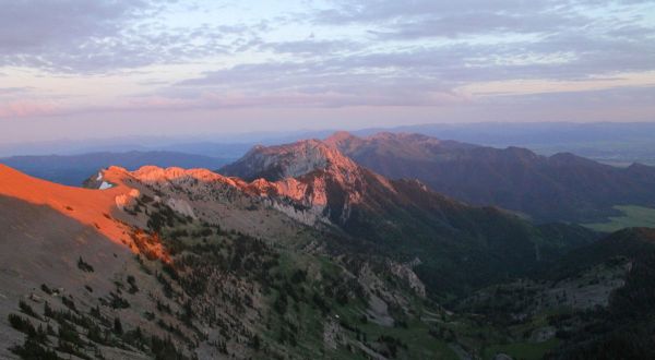 8 Easy Hikes In Montana That Lead To Picture Perfect Sunset Views