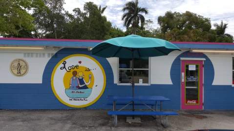 A Tiny Shop In Florida, Love Boat Serves Scrumptious Homemade Ice Cream