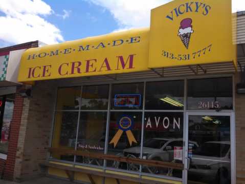The Tiny Shop In Michigan That Serves Homemade Ice Cream To Die For