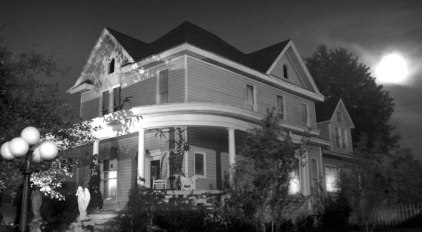 Not Many People Realize These 6 Little Known Haunted Places In Indiana Exist