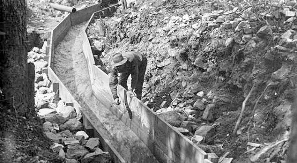 These 11 Rare Photos Show San Francisco’s Gold Mining History Like Never Before
