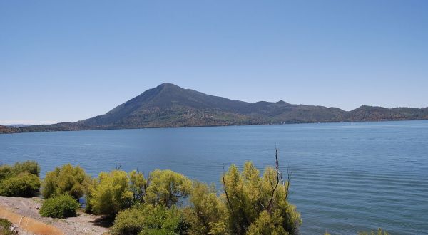 Few People Realize There’s An Active Volcano Near San Francisco