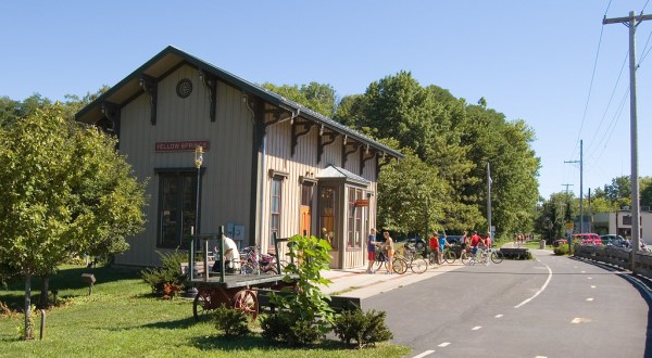 A Unique Small Town In Ohio, Yellow Springs Was Named One Of The Coolest Places In The U.S.