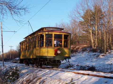 There's A Magical Trolley Ride In Maine That Most People Don't Know About