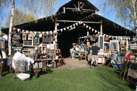 7 Amazing Flea Markets In Washington You Absolutely Have To Visit