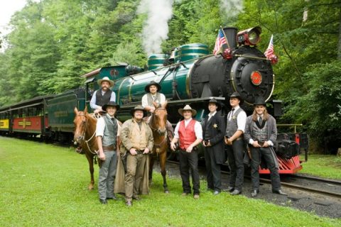 There's Nothing Like This Incredible Train Ride Through The North Carolina Mountains