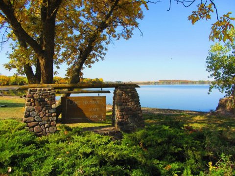 Spend A Day At This Beautiful South Dakota Lake For An Unforgettable Experience