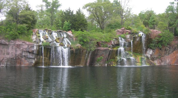 Have An Unforgettable Picnic By These 9 Picture Perfect Waterfalls In Wisconsin