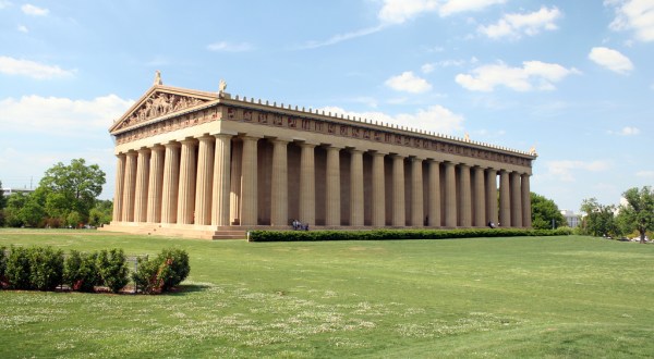 Most People Don’t Know There’s A Little Parthenon In Nashville