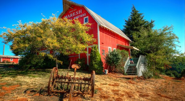 12 Small Rural Towns Near Portland That Are Downright Delightful