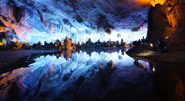 The Enchanting South Dakota Cave That Truly Is A Wonderland