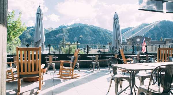 5 Restaurants With Incredible Rooftop Dining In Idaho