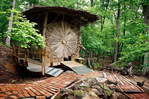 There's A Little-Known Retreat In The Middle Of An Arkansas Forest And It Will Enchant You