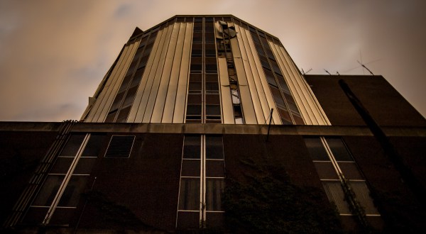 The Deserted Hospital In Pennsylvania That’s Eerily Post-Apocalyptic