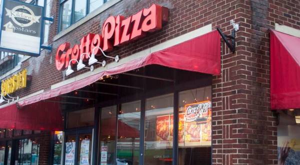 The Ultimate Pizza Bucket List In Delaware That Will Make Your Mouth Water