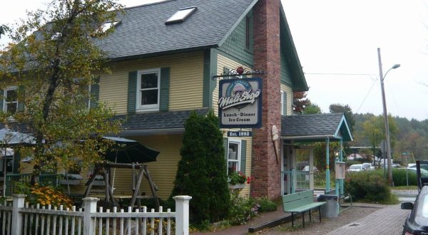 The Most Whimsical Restaurant In Vermont Belongs On Your Bucket List