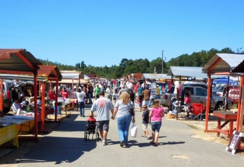 9 Amazing Flea Markets In Alabama You Absolutely Must Visit