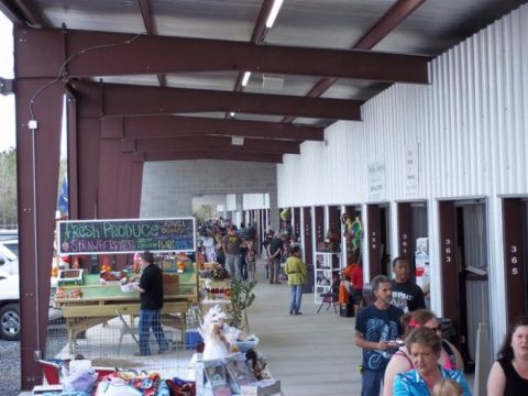 6 Amazing Flea Markets In Louisiana You Absolutely Have To Visit