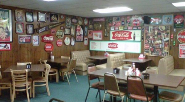 There’s Something Incredibly Unique Hiding Inside This Mom & Pop Restaurant In New Mexico