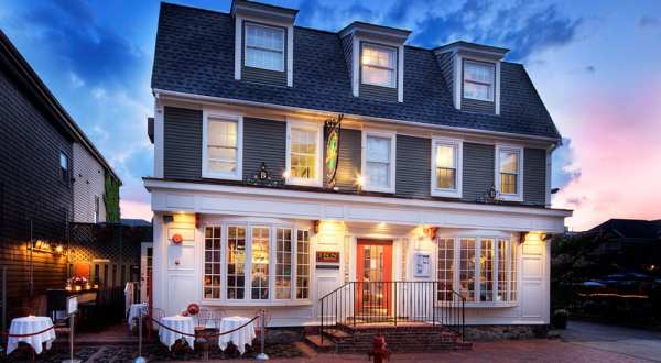 These 7 Fabulous Inns Are Home To Some Of The Best Restaurants In Rhode Island