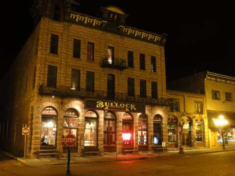 The Story Behind This Historic Hotel In South Dakota Will Send Chills Up Your Spine