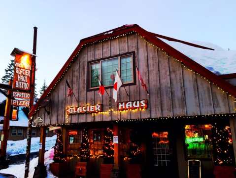 Few People Know There's A Unique German Restaurant Hiding On Mt Hood In Oregon