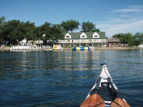 The Sapphire Lake In Iowa That's Devastatingly Gorgeous