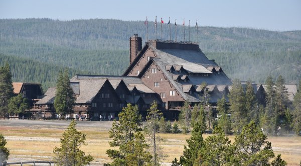 The Magical Inn Hiding In Wyoming That Looks Like It’s Straight Out Of A Fairytale