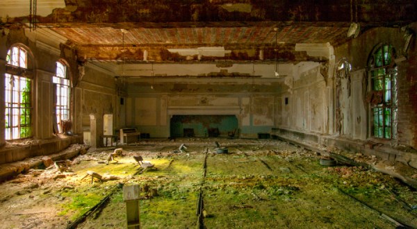 This Abandoned Masonic Temple Is Being Reclaimed By Mother Nature