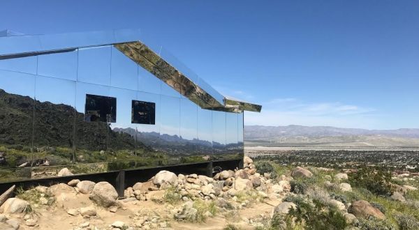 The Mirror House In Southern California You Need To Explore Before It’s Gone Forever