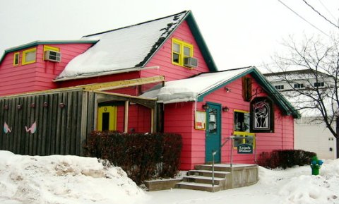 A Flamingo-Themed Restaurant In Wisconsin, Maggie's Is A Whimsical Place To Dine