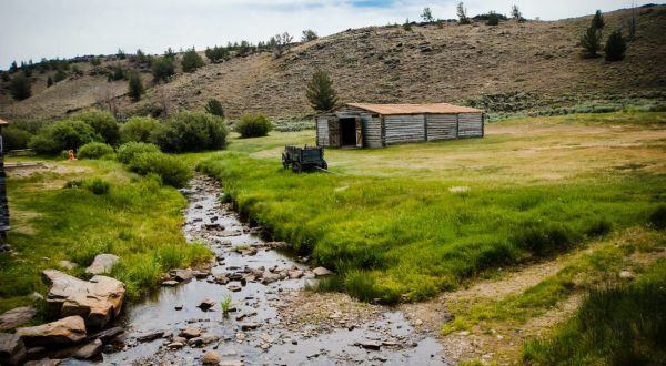 Visit This One Incredible Attraction Hiding In Wyoming To Escape The Crowds