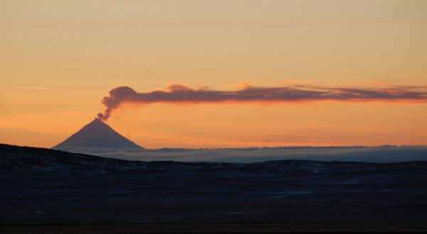 Few People Realize There’s An Active Volcano Right Here In Alaska