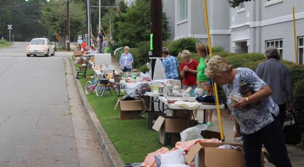 A 50-Mile Yard Sale Goes Right Through South Carolina And It’s Filled With Treasures