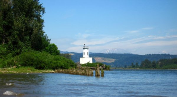 Most People Don’t Know This Hidden Lighthouse In Oregon Exists