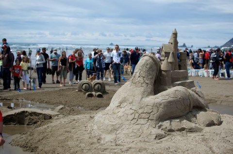 You Won’t Want To Miss This Epic Sandcastle Festival On The Oregon Coast