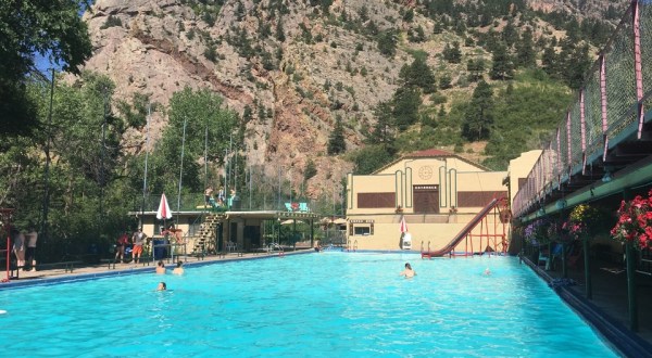 The Incredible Spring-Fed Pool Near Denver You Absolutely Need To Visit