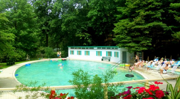 The Incredible Spring-Fed Pool In West Virginia You Absolutely Need To Visit