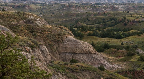7 Amazing Natural Wonders Hiding In Plain Sight In North Dakota – No Hiking Required